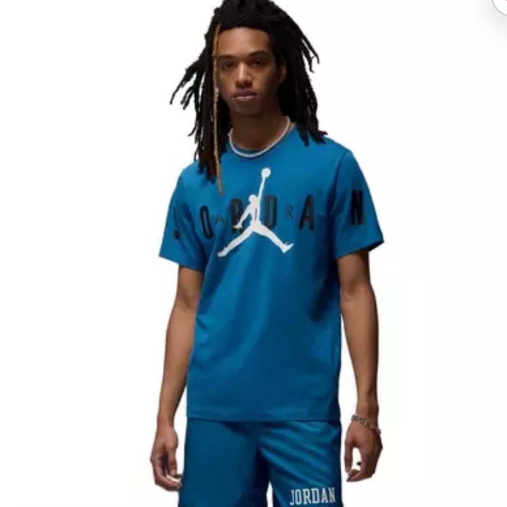 NWT Jordan T-shirt/Fleece Shorts/Hat Bundle - Industrial Blue/White